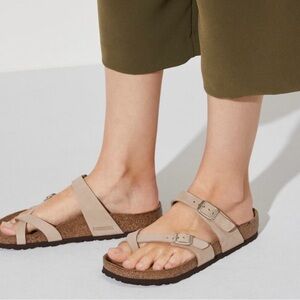 Birkenstock Women's Tan Sandals